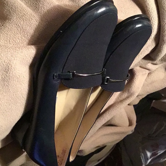 Etienne aigner leather and suede loafers. - Picture 3 of 3